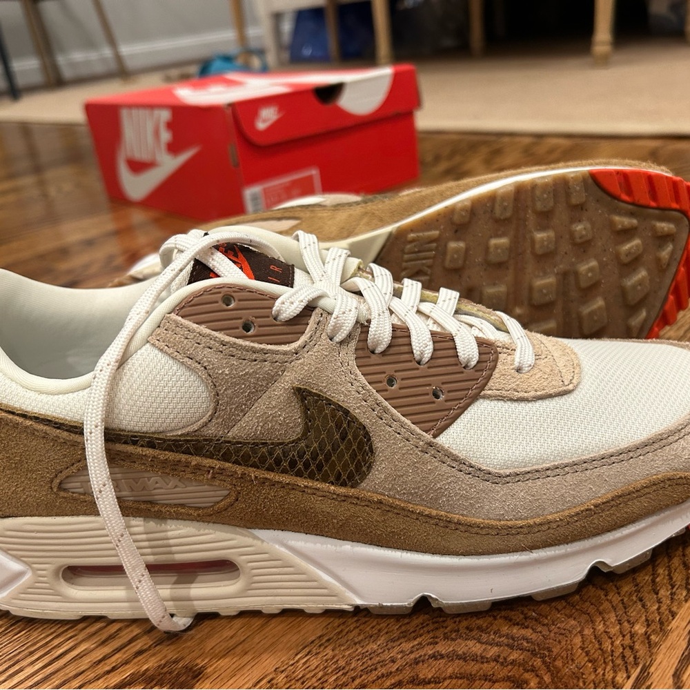 Nike Air Max 90 AMD new in box
